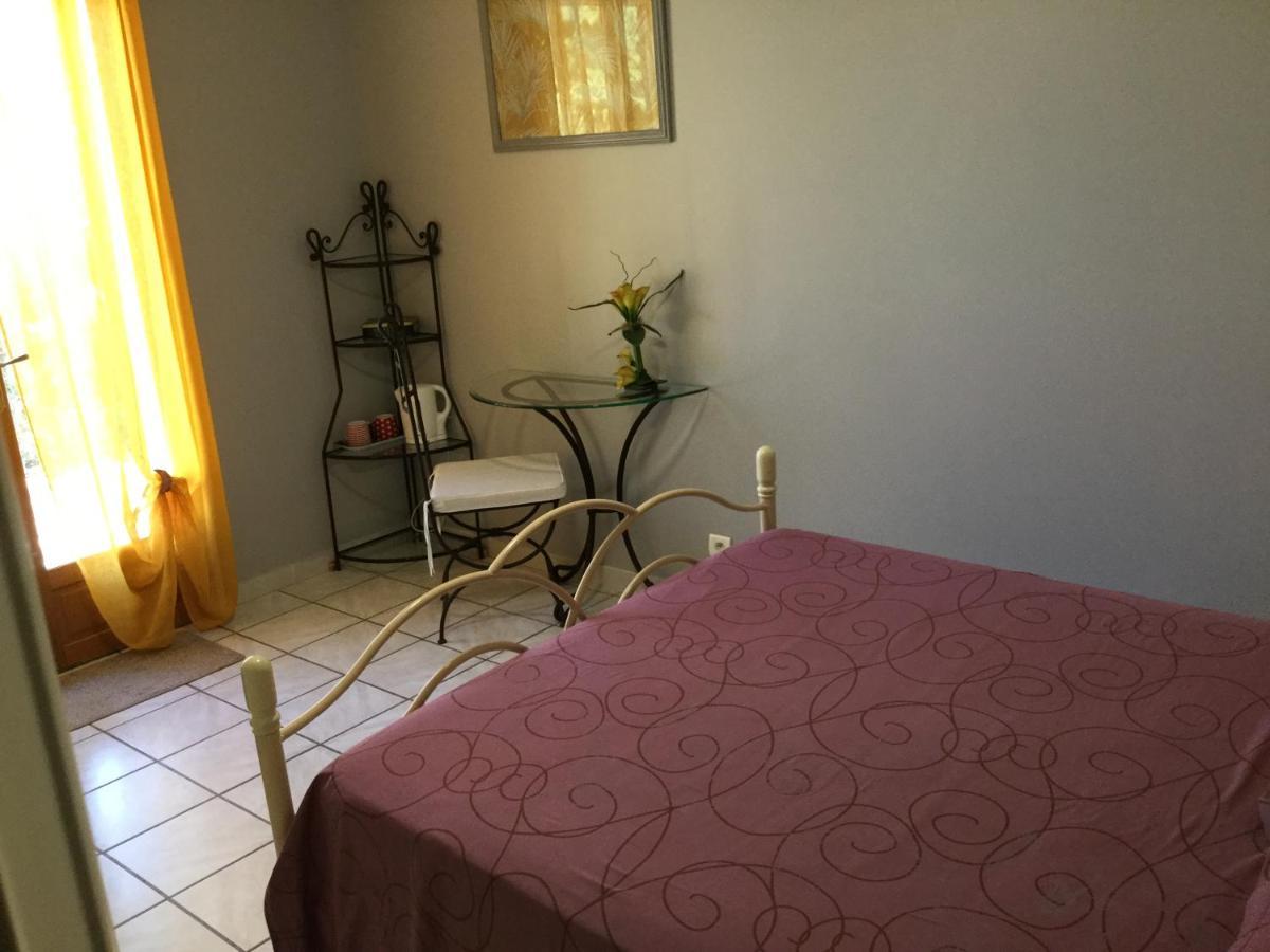 Mas Soleil Et Vignes Bed and Breakfast Saint-Hippolyte  Buitenkant foto